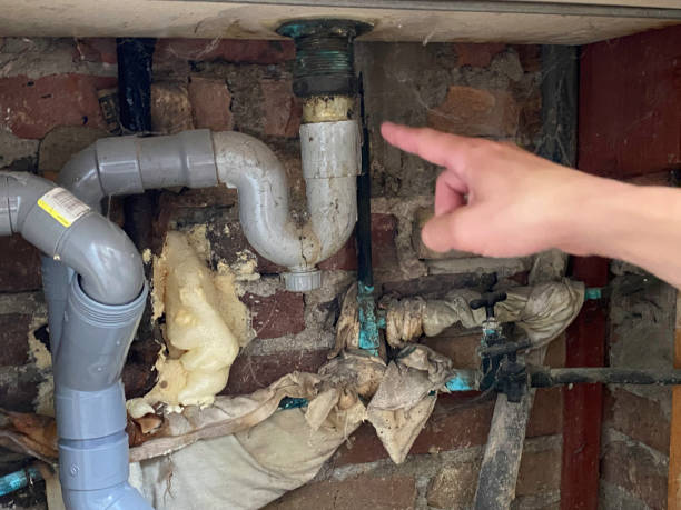 Best 24/7 water damage repair  in East York, PA